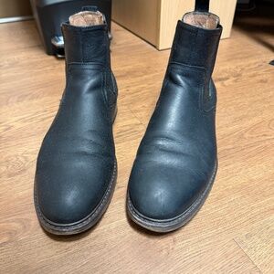 Men's Rodd and Gunn Dargaville Chelsea Boots.